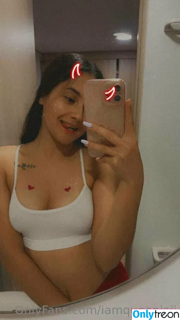 iamqueenjaii nude photo #0207 (iamqueenolizia)