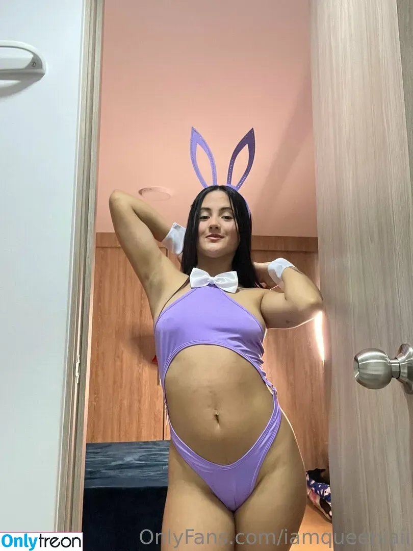 iamqueenjaii nude photo #0231 (iamqueenolizia)