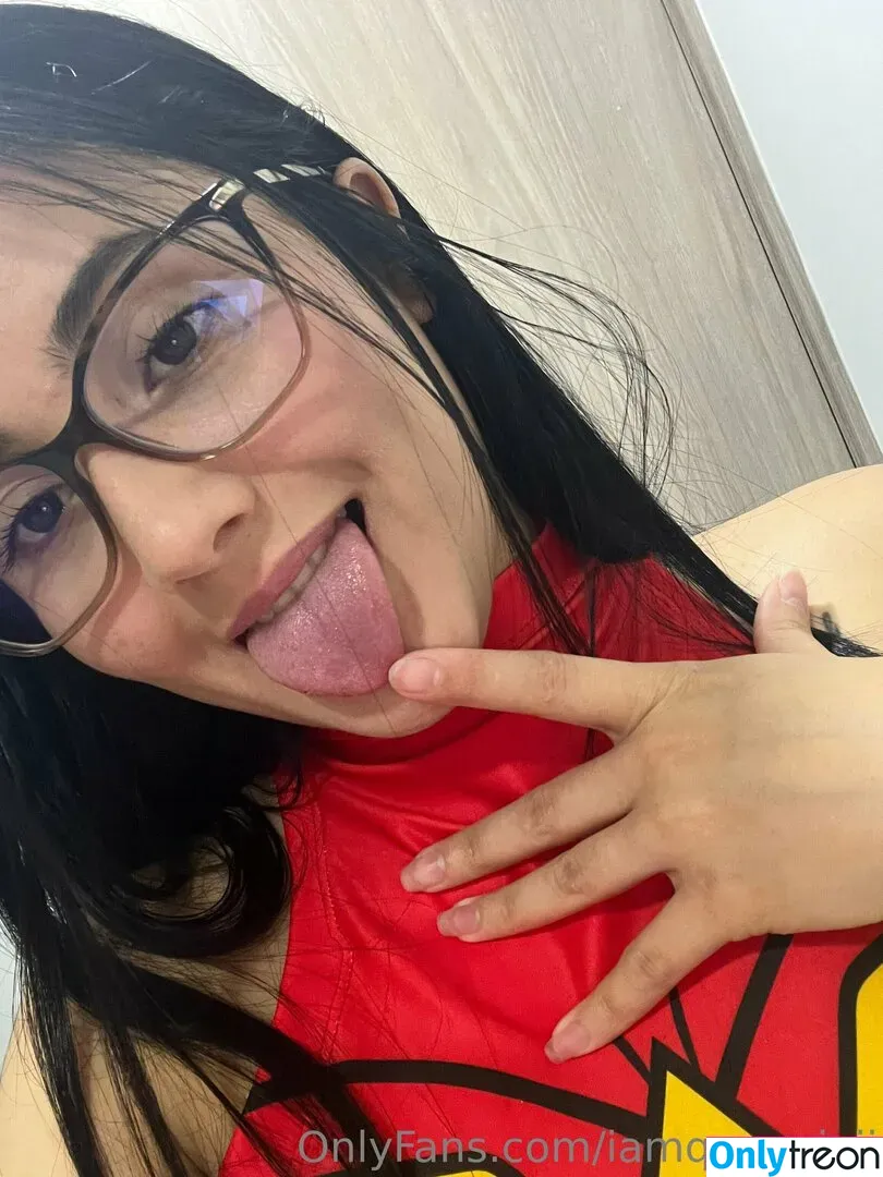 iamqueenjaii nude photo #0291 (iamqueenolizia)