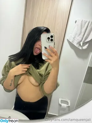 iamqueenjaii / iamqueenolizia nude photo #1054