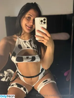 iamqueenjaii / iamqueenolizia nude photo #1070