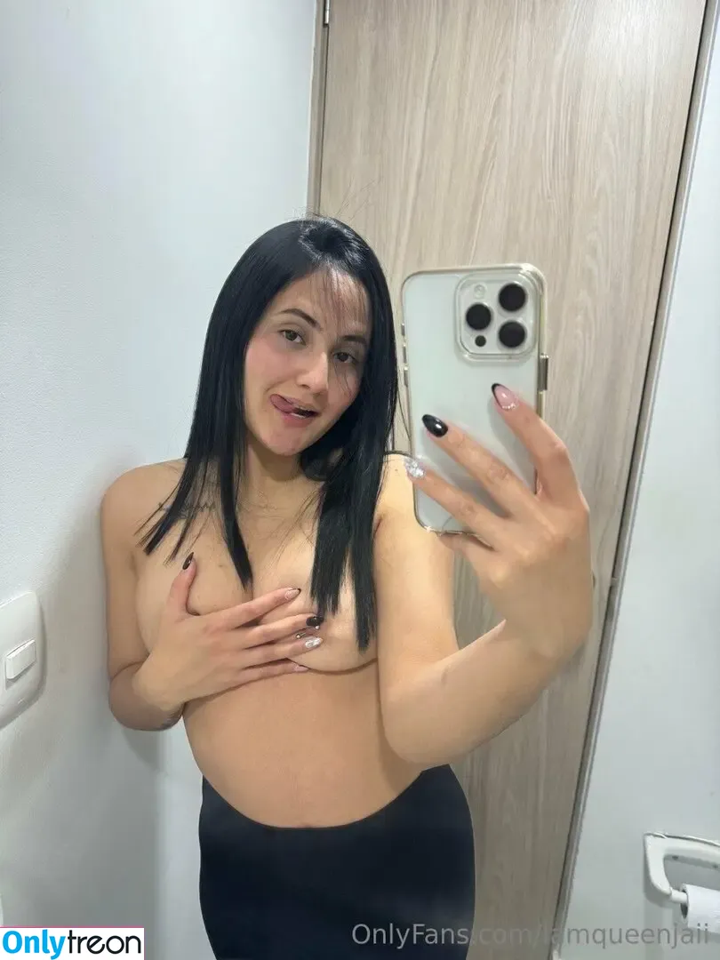 iamqueenjaii nude photo #1050 (iamqueenolizia)