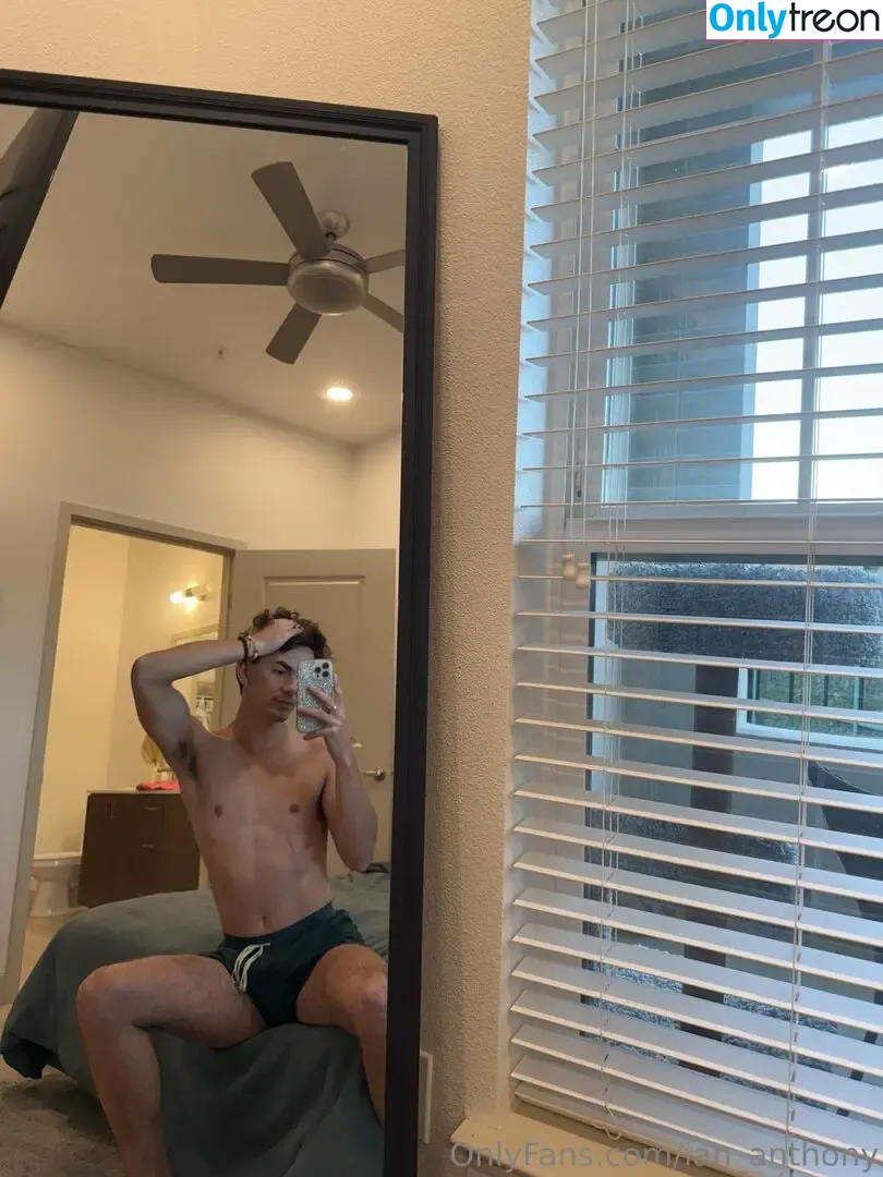 ian_anthony nude photo #0020 (ian_anthony)