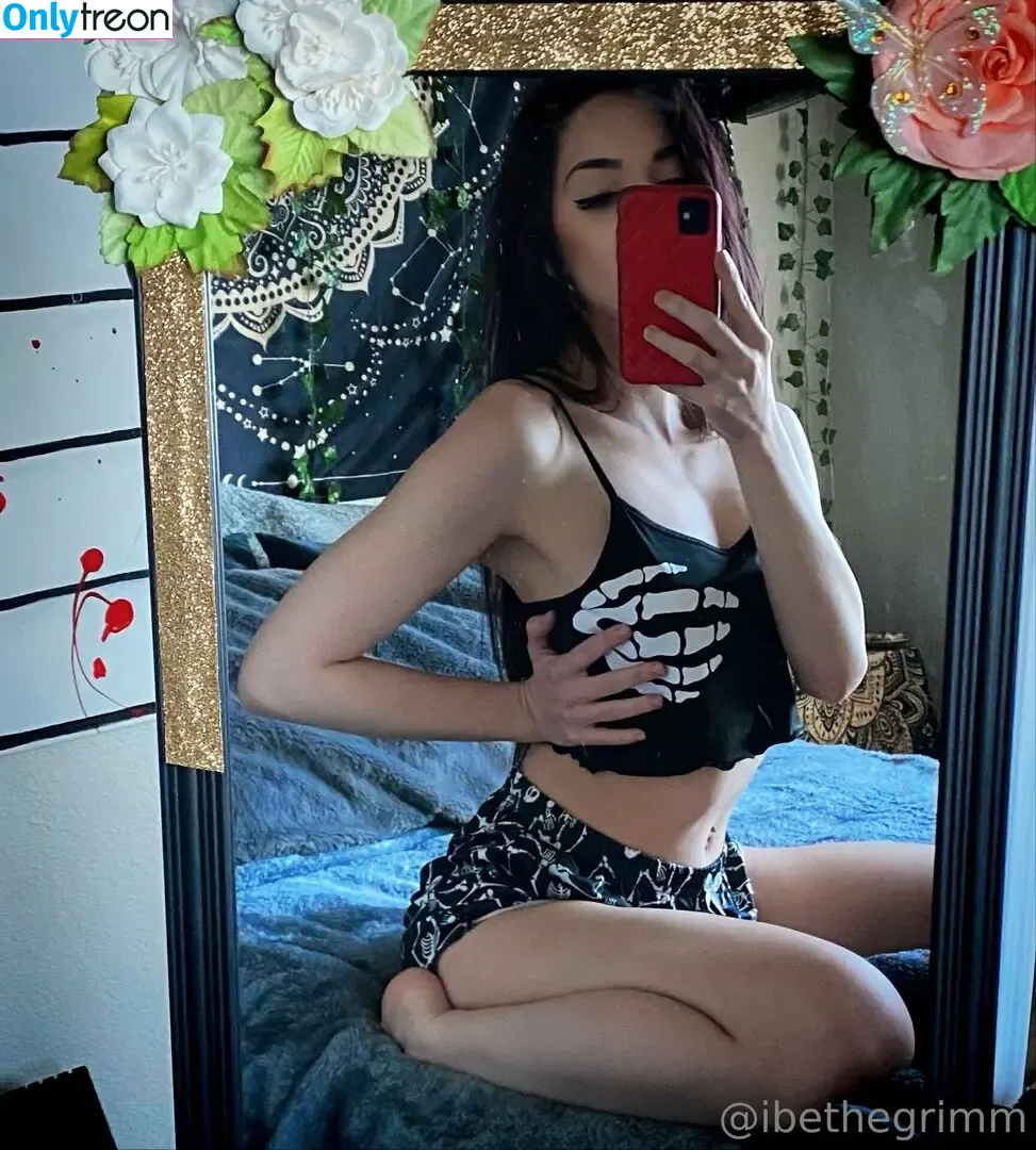 ibethegrimmx nude photo #0006 (ibethegrimmx)