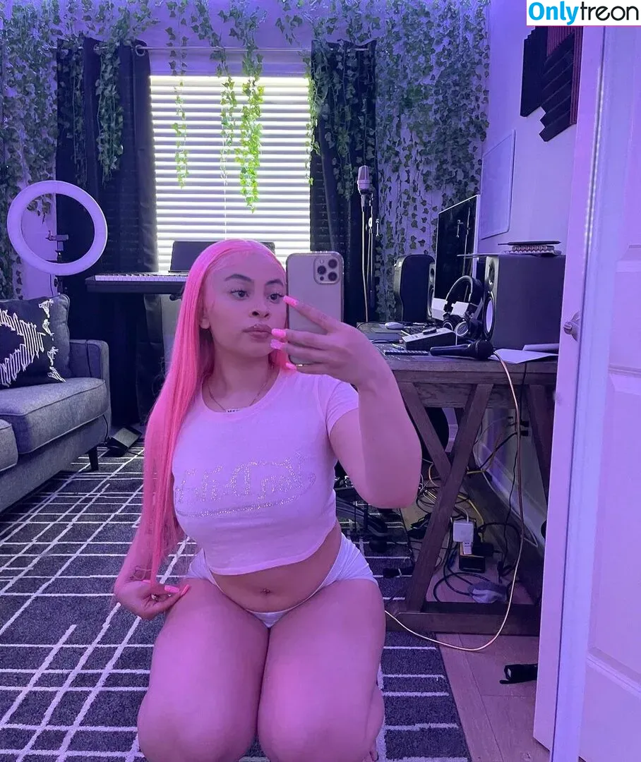 Ice Spice nude photo #0228 (Icespicee_ / icespicee / spiceandice)