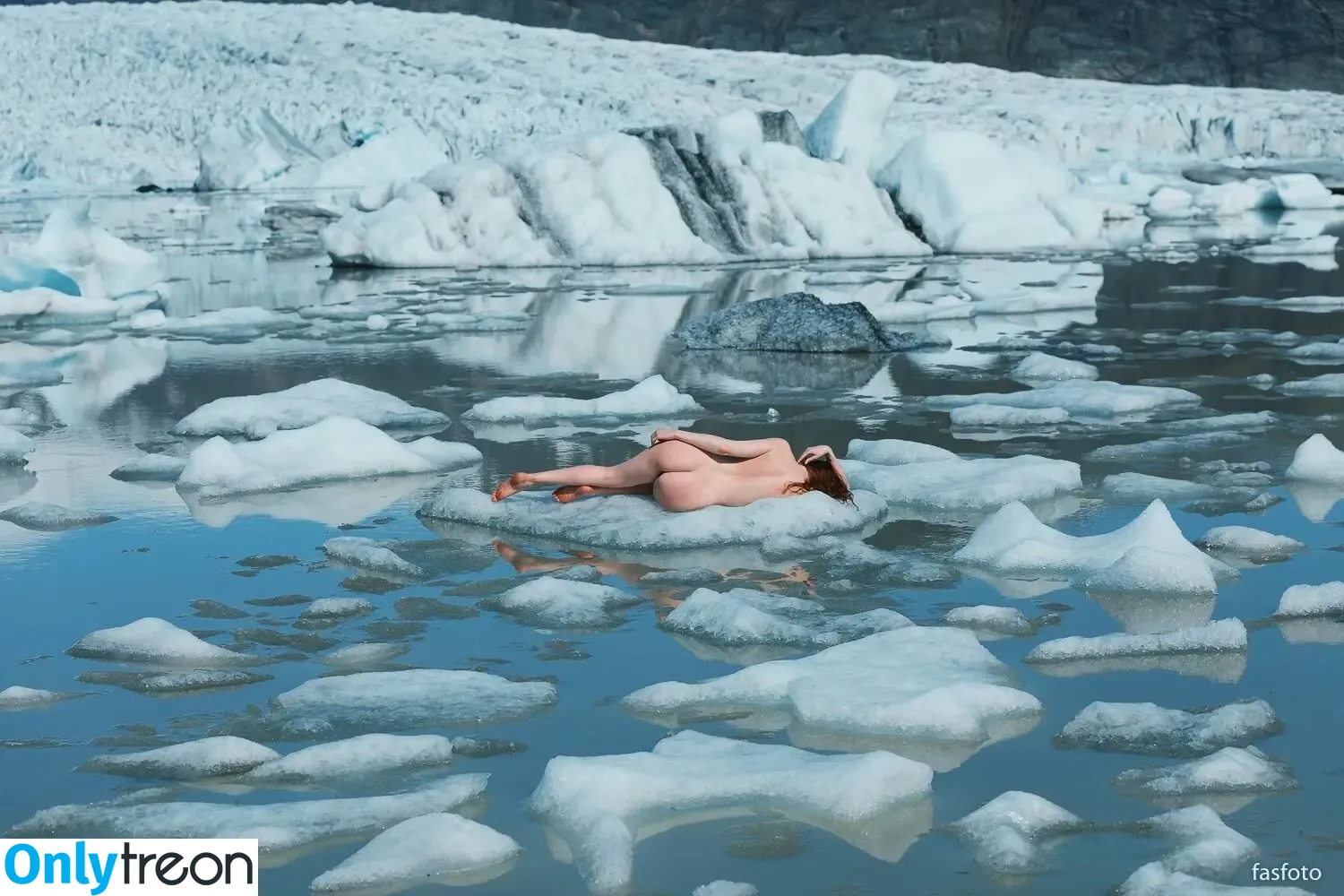 Icelandic Selkie nude photo #0030 (icelandicselkie / realmofhel.free)