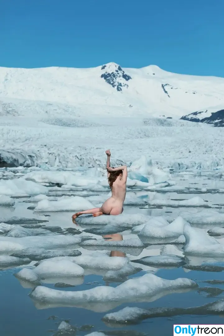 Icelandic Selkie nude photo #0037 (icelandicselkie / realmofhel.free)