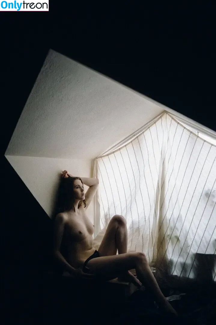 Icelandic Selkie nude photo #0148 (icelandicselkie / realmofhel.free)