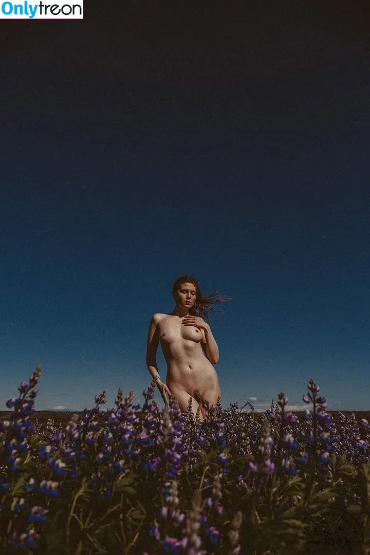 Icelandic Selkie nude photo #0395 (icelandicselkie / realmofhel.free)