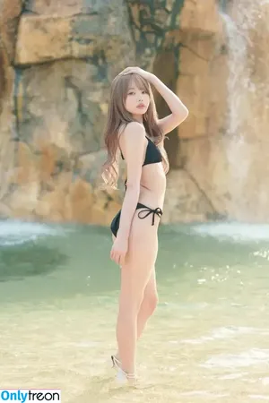 Ichika Matsumoto / 松本いちか nude photo #0516