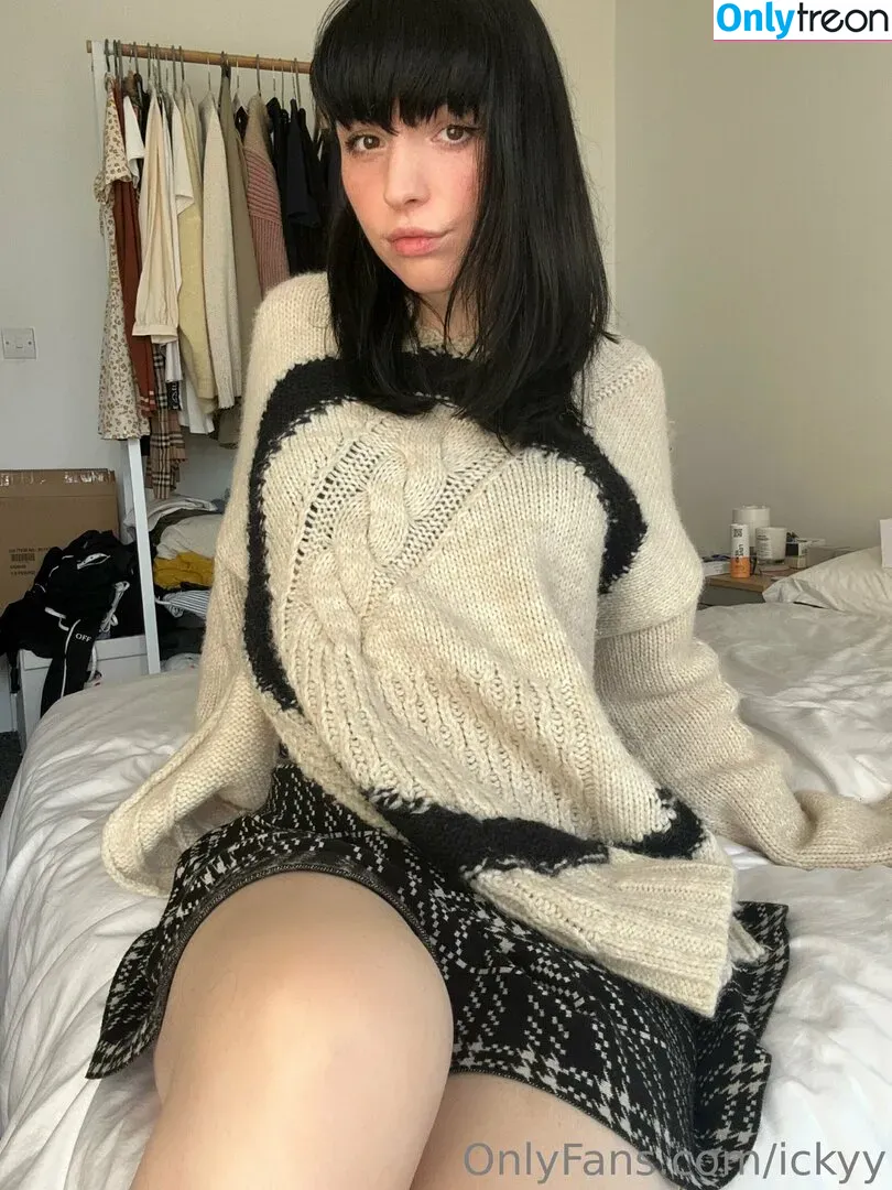 ickyy nude photo #0003 (ickyy)