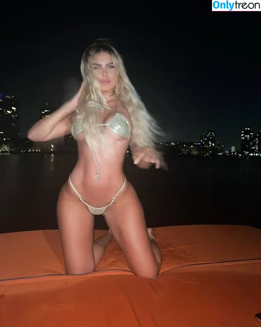 Icy.bebe nude photo #0007 (icybebe)