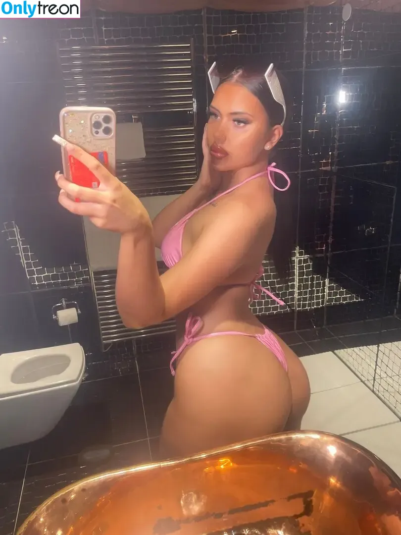 Icyprincesa nude photo #0006 (icy_princesa / itspr1ncesa)