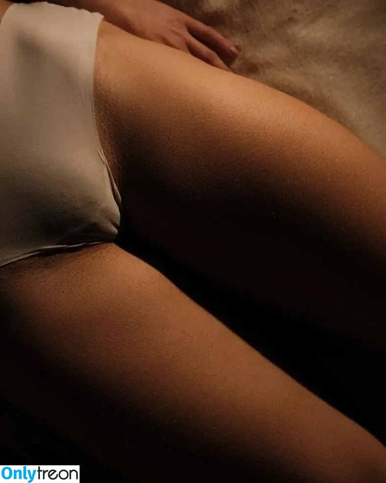 Ifives nude photo #0005 (Ifives)
