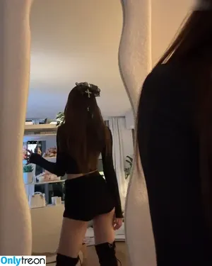 igumdrop / Jaime nude photo #1523