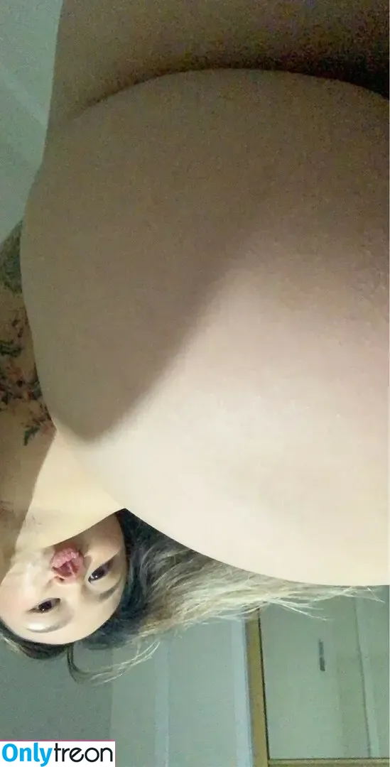 ihavenotiddies nude photo #0008 (katieqkn)