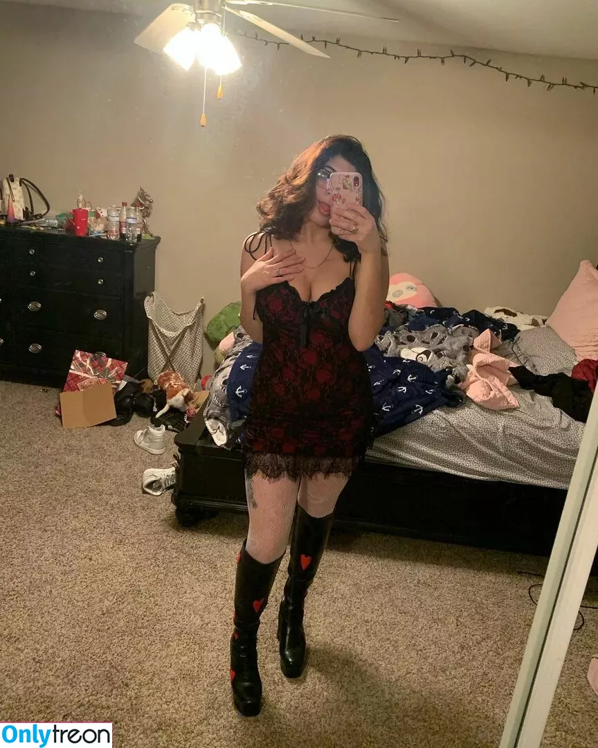 IiIjiggles nude photo #0001 (idali.guebara18 / jigglesssss / peachyidali)