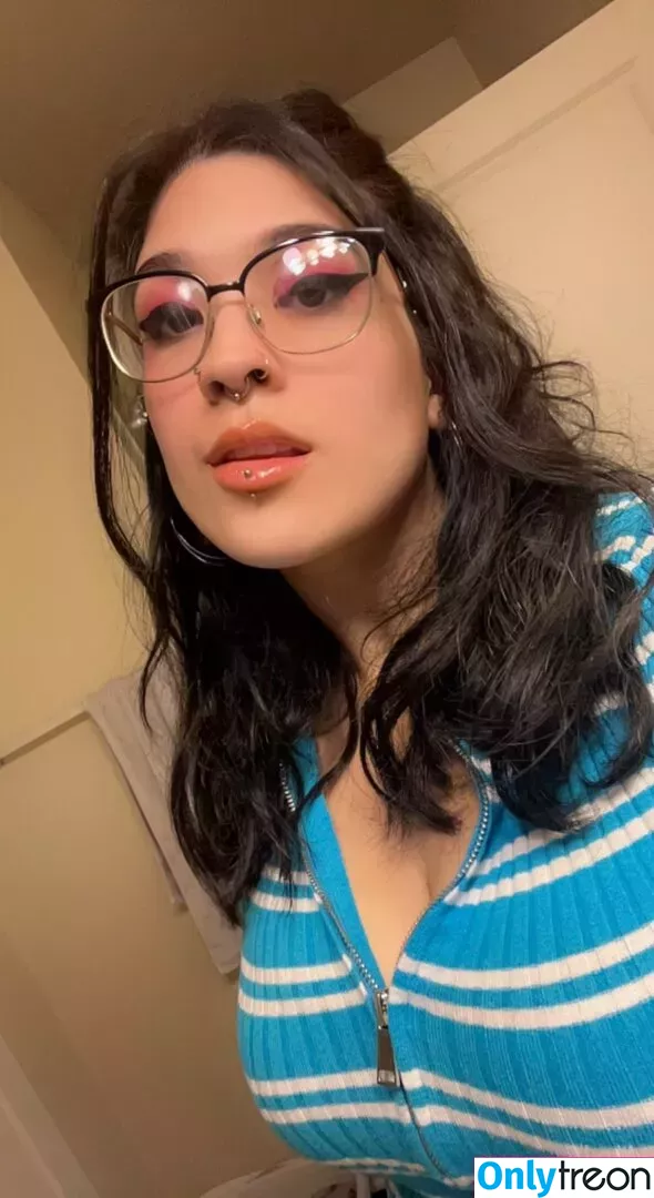 IiIjiggles nude photo #0030 (idali.guebara18 / jigglesssss / peachyidali)