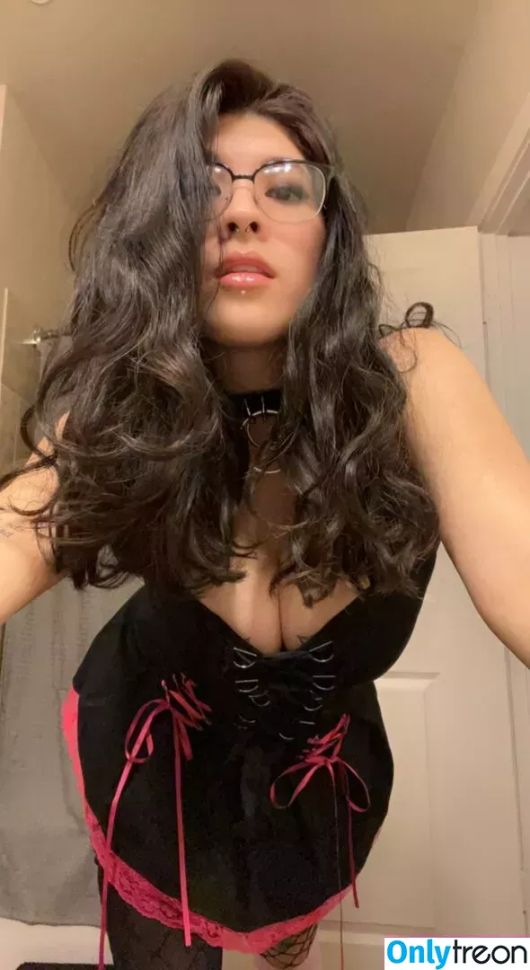 IiIjiggles nude photo #0032 (idali.guebara18 / jigglesssss / peachyidali)