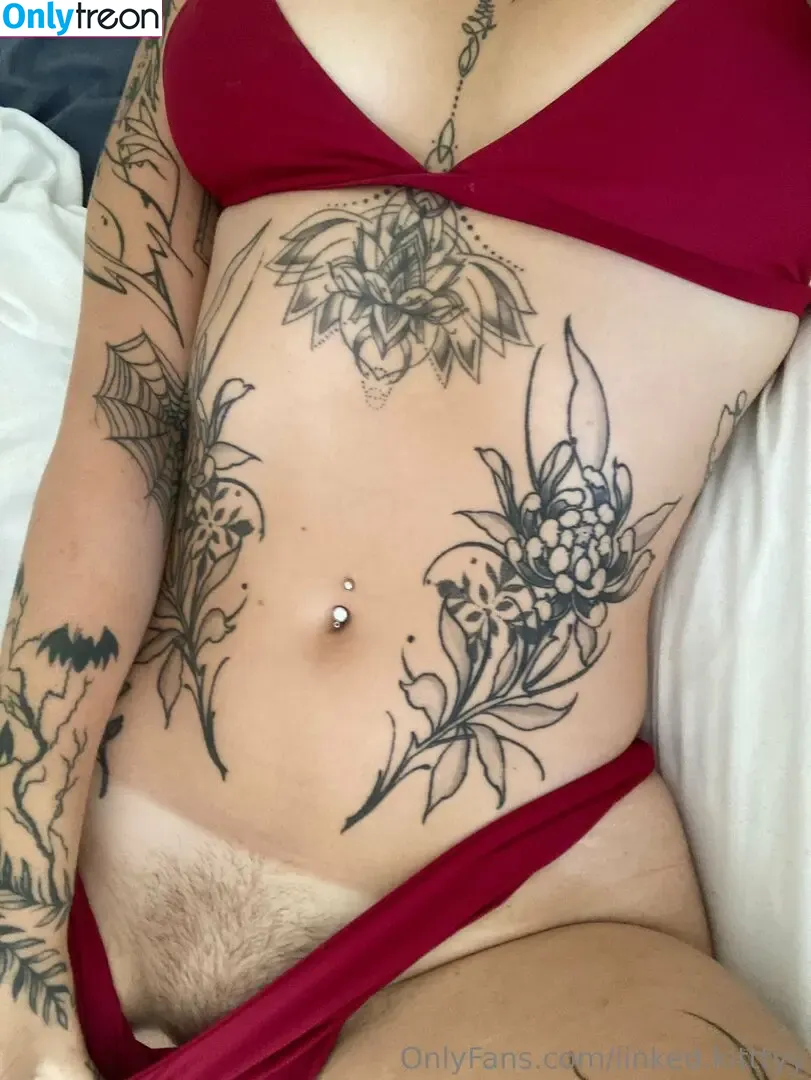 iinked.kitttyy nude photo #0040 (iinkedkitty)
