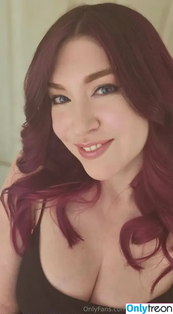 iitsstrawberrygemfree nude photo #0011 (iitsstrawberrygemfree)