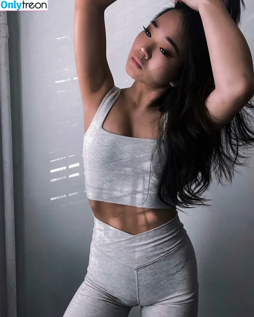 ijenneh nude photo #0003 (ijenneh)
