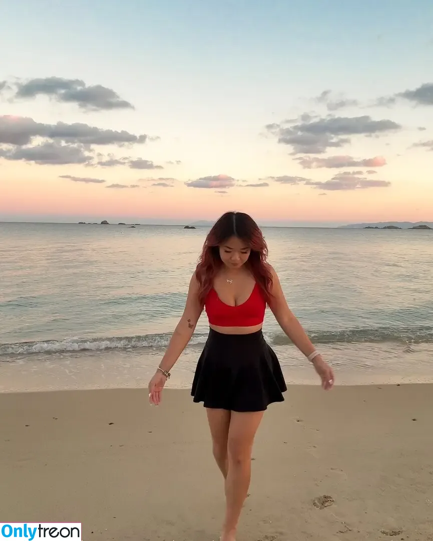 ijenneh nude photo #0030 (ijenneh)