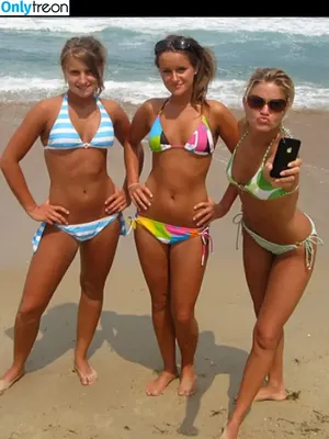 iJustine / Justine Ezarik nude photo #0392
