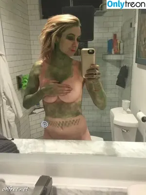 Iliza Shlesinger / iliza / ilizas nude photo #0337