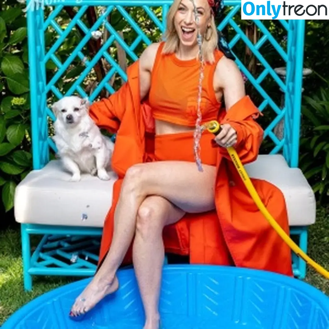 Iliza Shlesinger nude photo #0016 (ilizas)