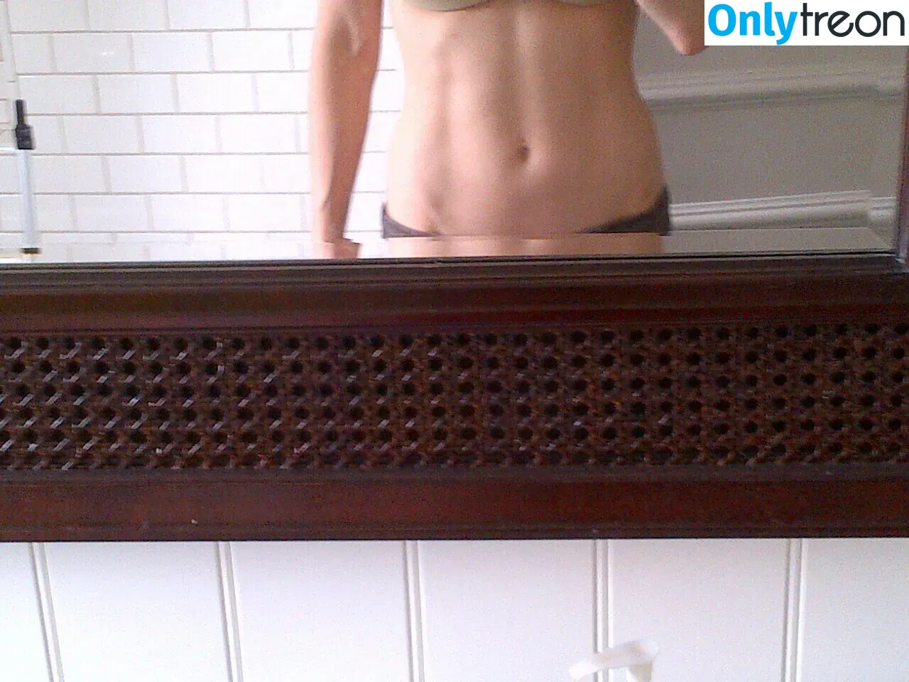 Iliza Shlesinger nude photo #0083 (ilizas)