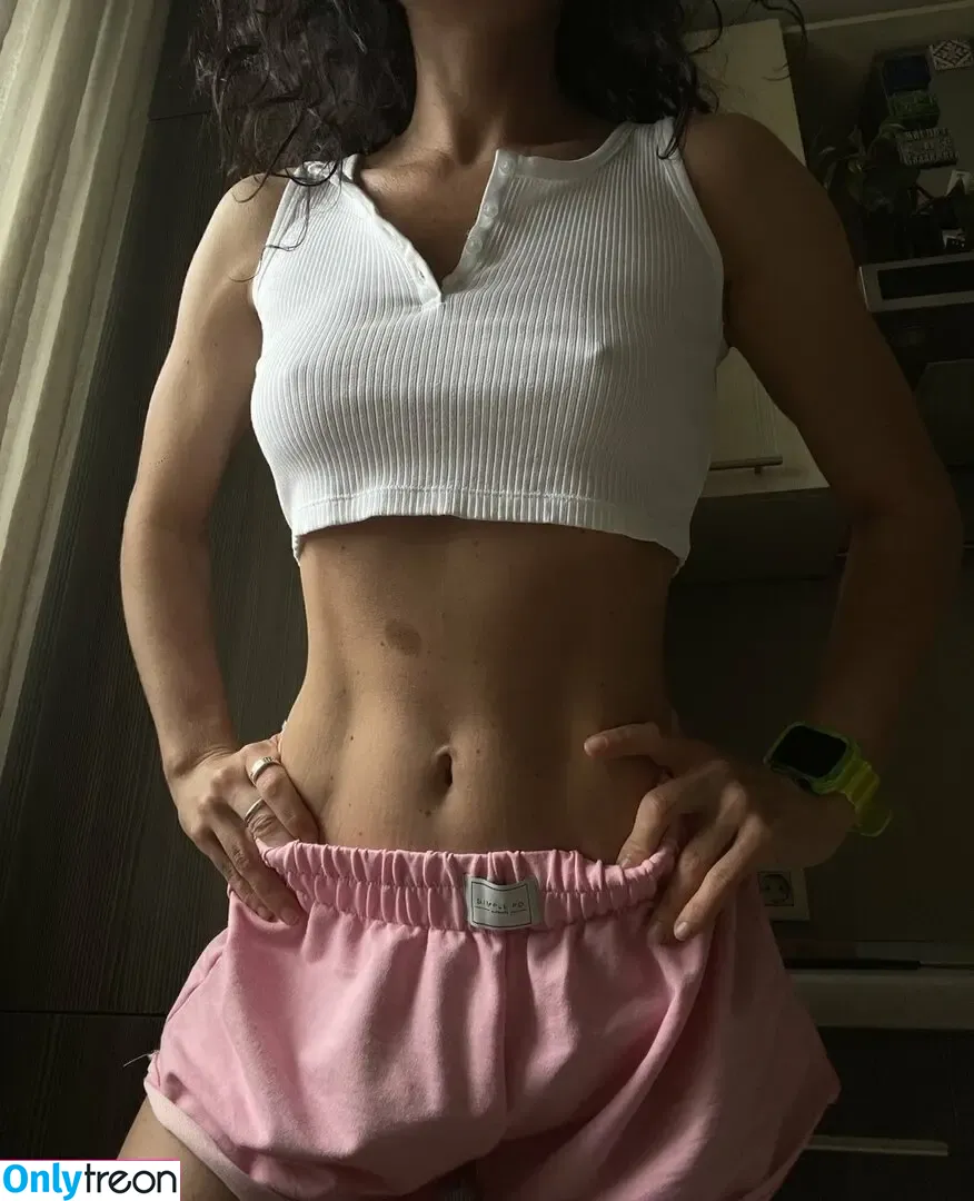 iloilong nude photo #0069 (ailalinas / macaron1na)