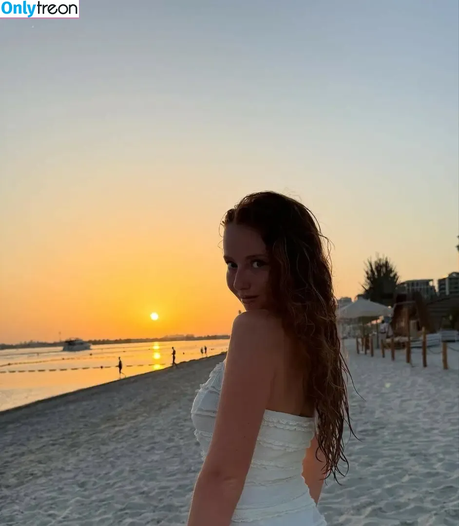 Ilonaaln nude photo #0370 (Ilonaaln)