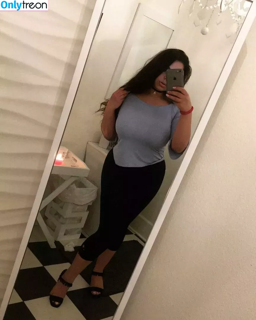 iloveteniah nude photo #0044 (iloveteniah)