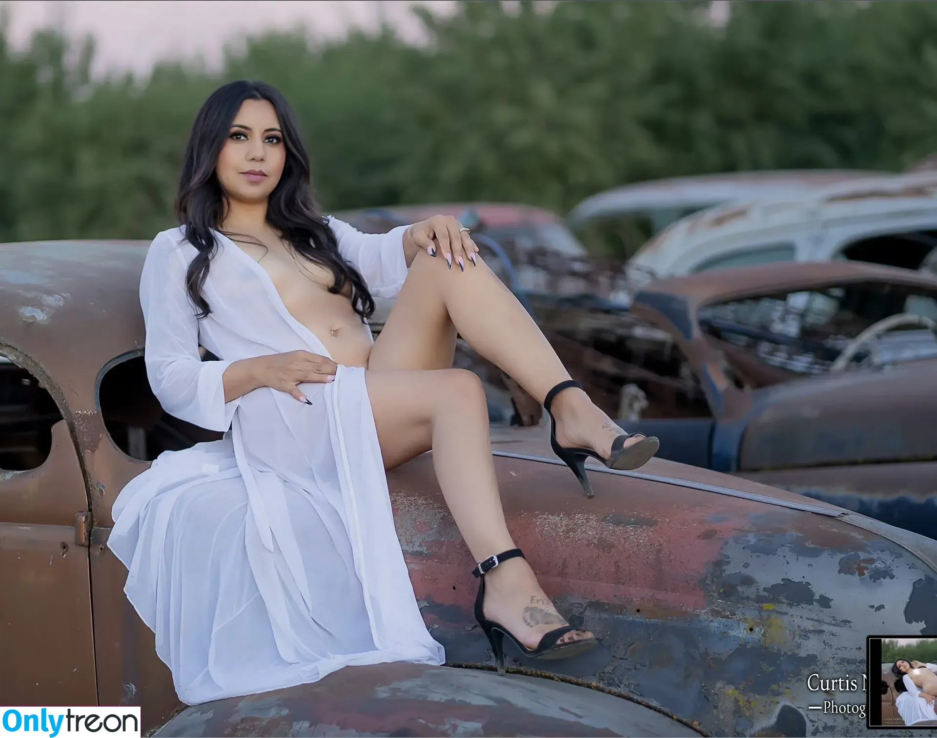 Iluvbacon nude photo #0058 (pamfila / sizzling_hot_bacon_)