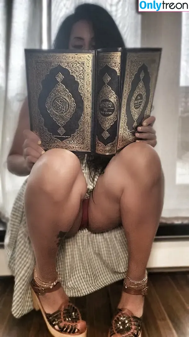 Imanxo nude photo #0022 (Imanxo)