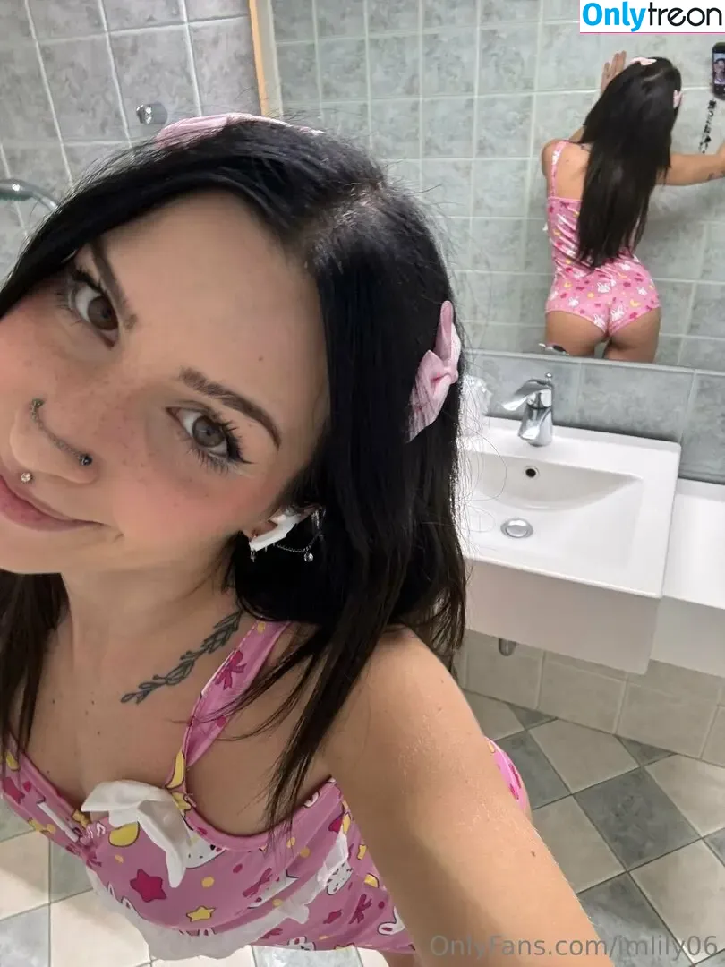 imlily06 nude photo #0026 (Lily)