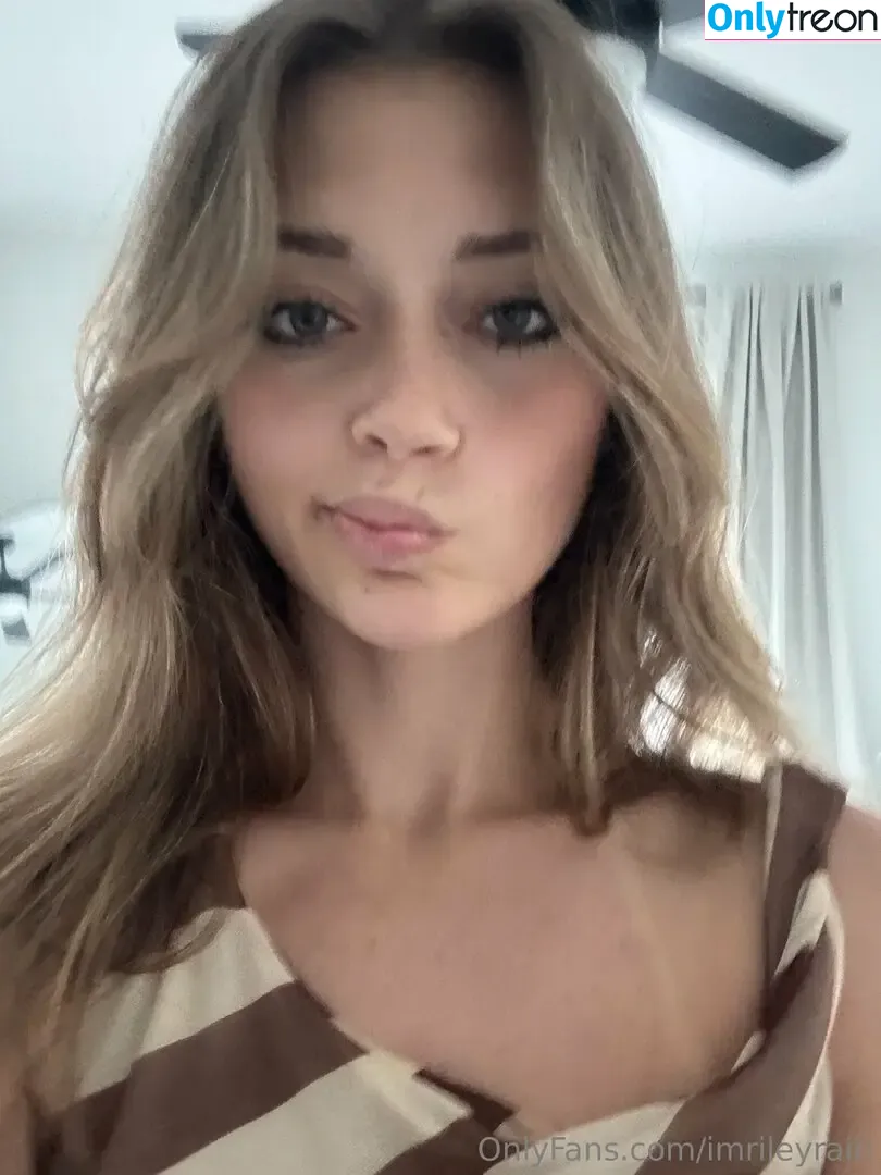 imrileyrain nude photo #0343 (imrileyrain)