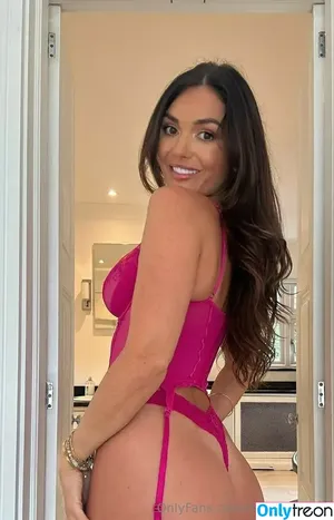 India Reynolds / indiareynolds / lovefromreyn nude photo #0888
