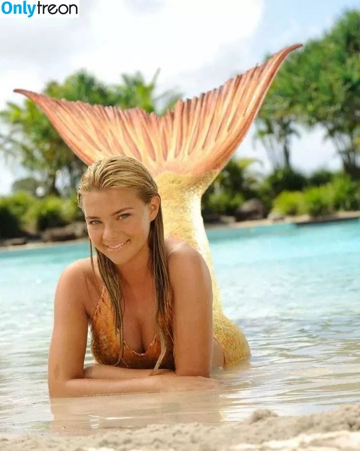 Indiana Evans nude photo #0005 (indianaevans27)