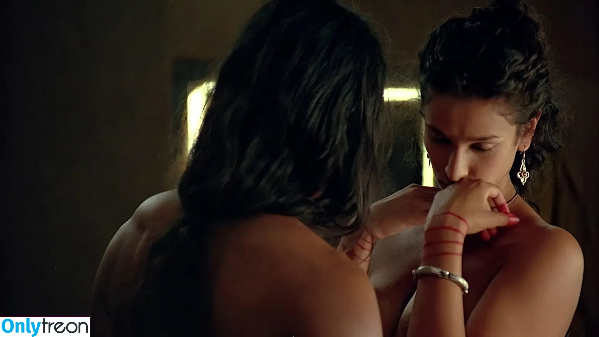 Indira Varma nude photo #0020 (indiravarma)