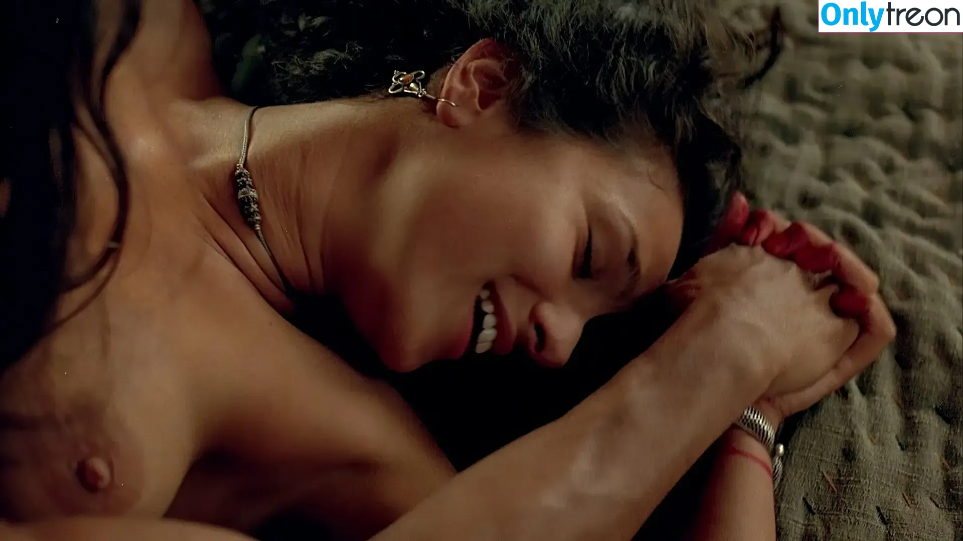 Indira Varma nude photo #0027 (indiravarma)