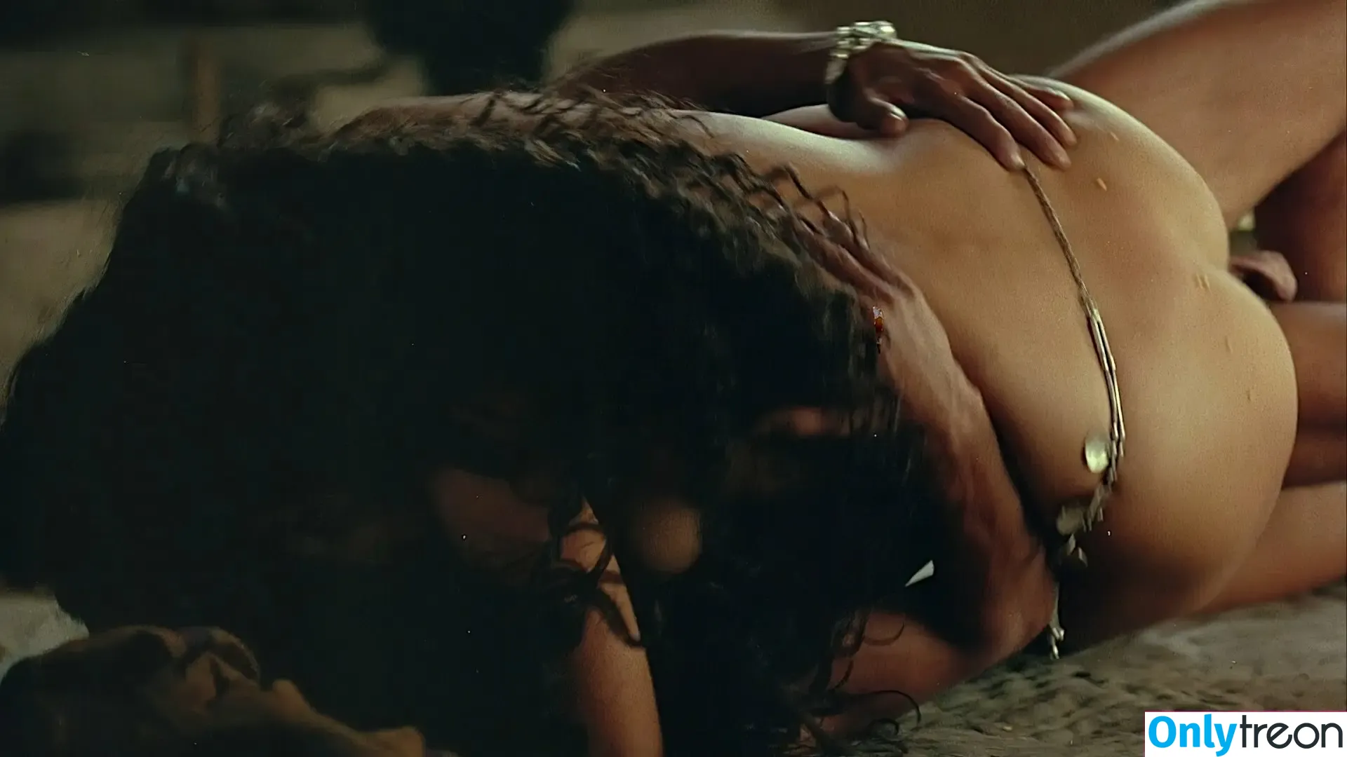 Indira Varma nude photo #0035 (indiravarma)