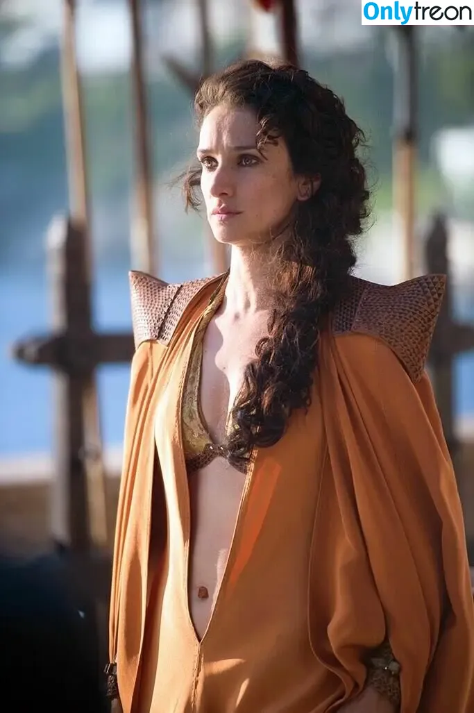 Indira Varma nude photo #0133 (indiravarma)