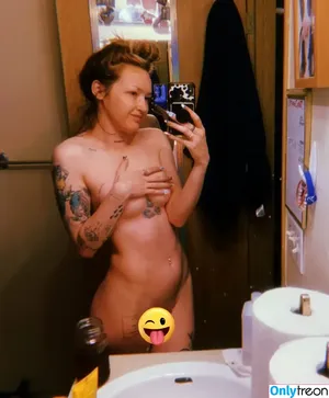 Indoor_wilding / dinodarling / indoor_wildling / maxinescroggs nude photo #0166