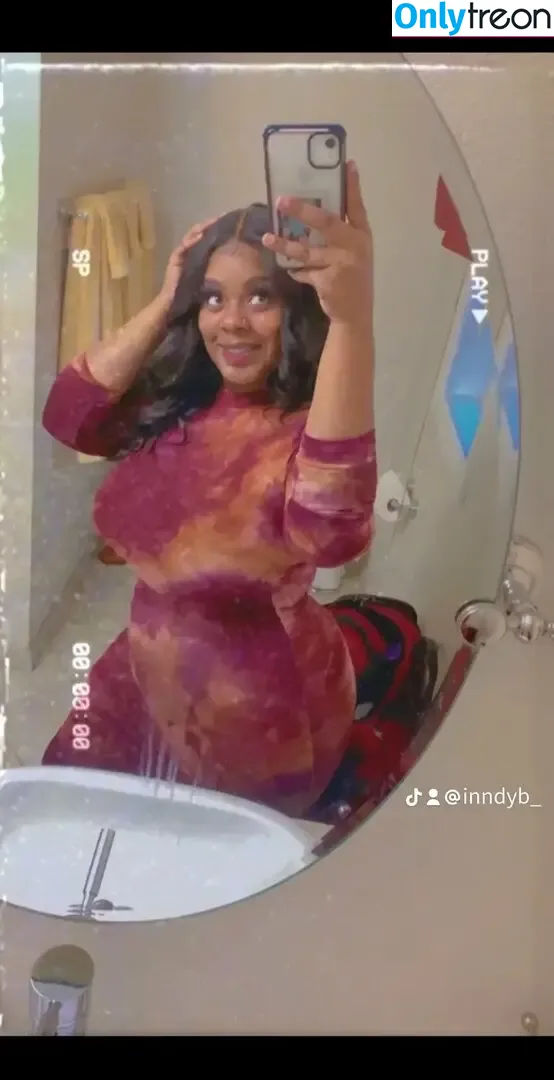 Indyyfineass nude photo #0002 (inndyb_ / inndyy.b)