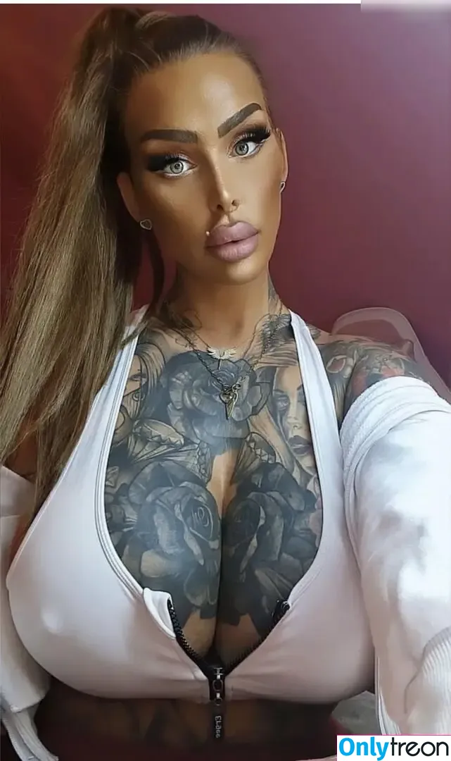 ink_lanovalie nude photo #0004 (ink_doll_lana)