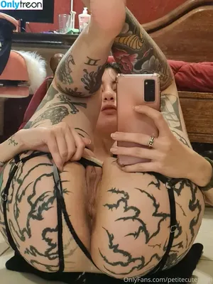 inkedbabee / im.not.petite nude photo #0048