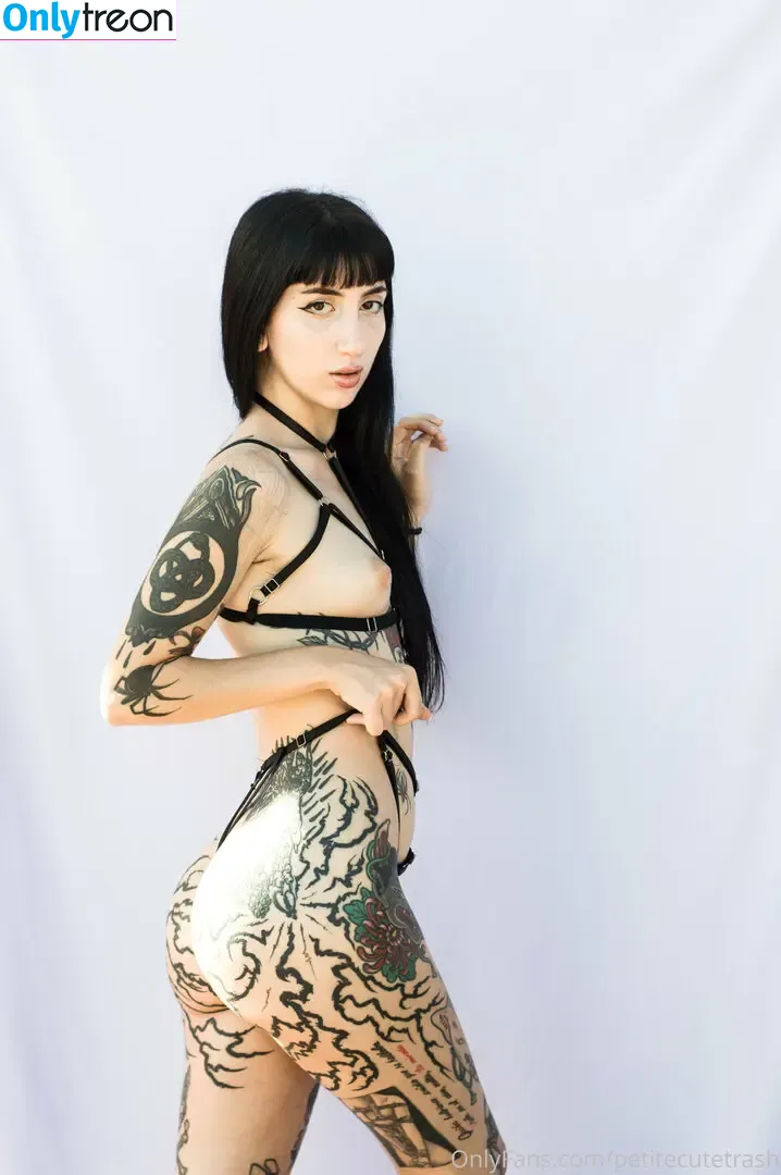 inkedbabee nude photo #0023 (im.not.petite)