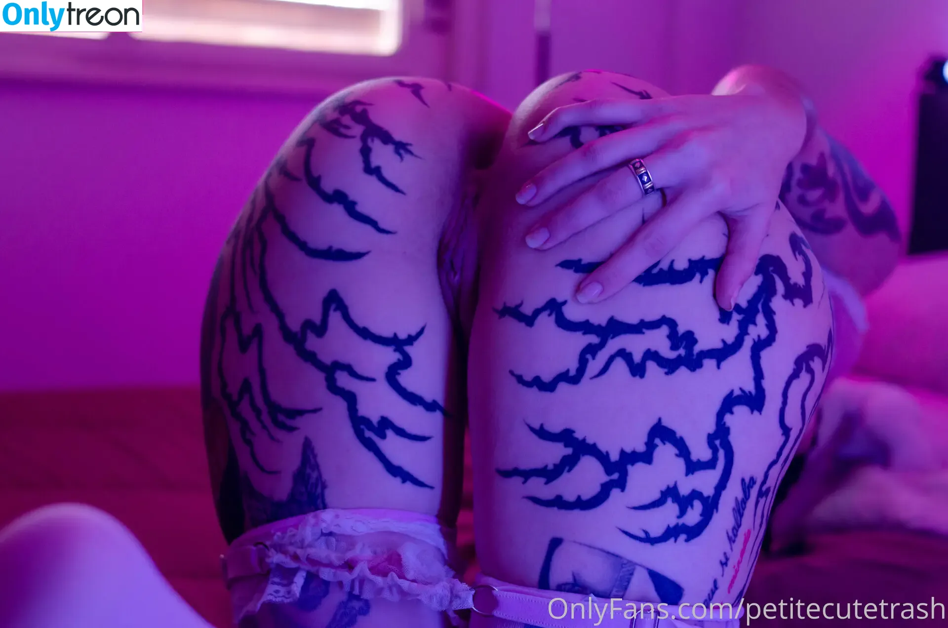 inkedbabee nude photo #0066 (im.not.petite)